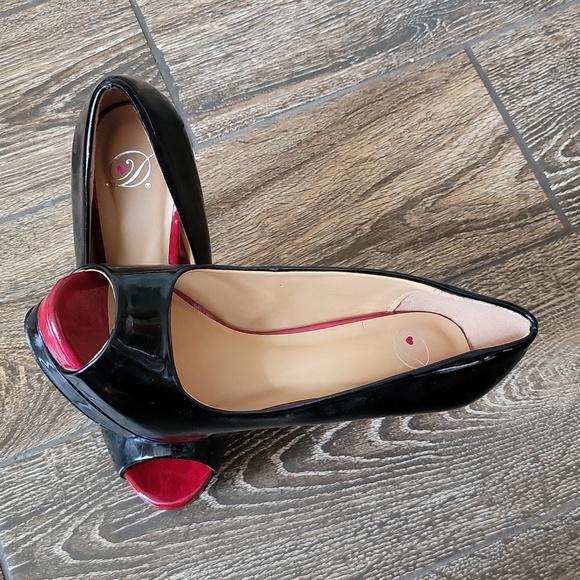 Black Peep Toes High Heels - Picture 6 of 8